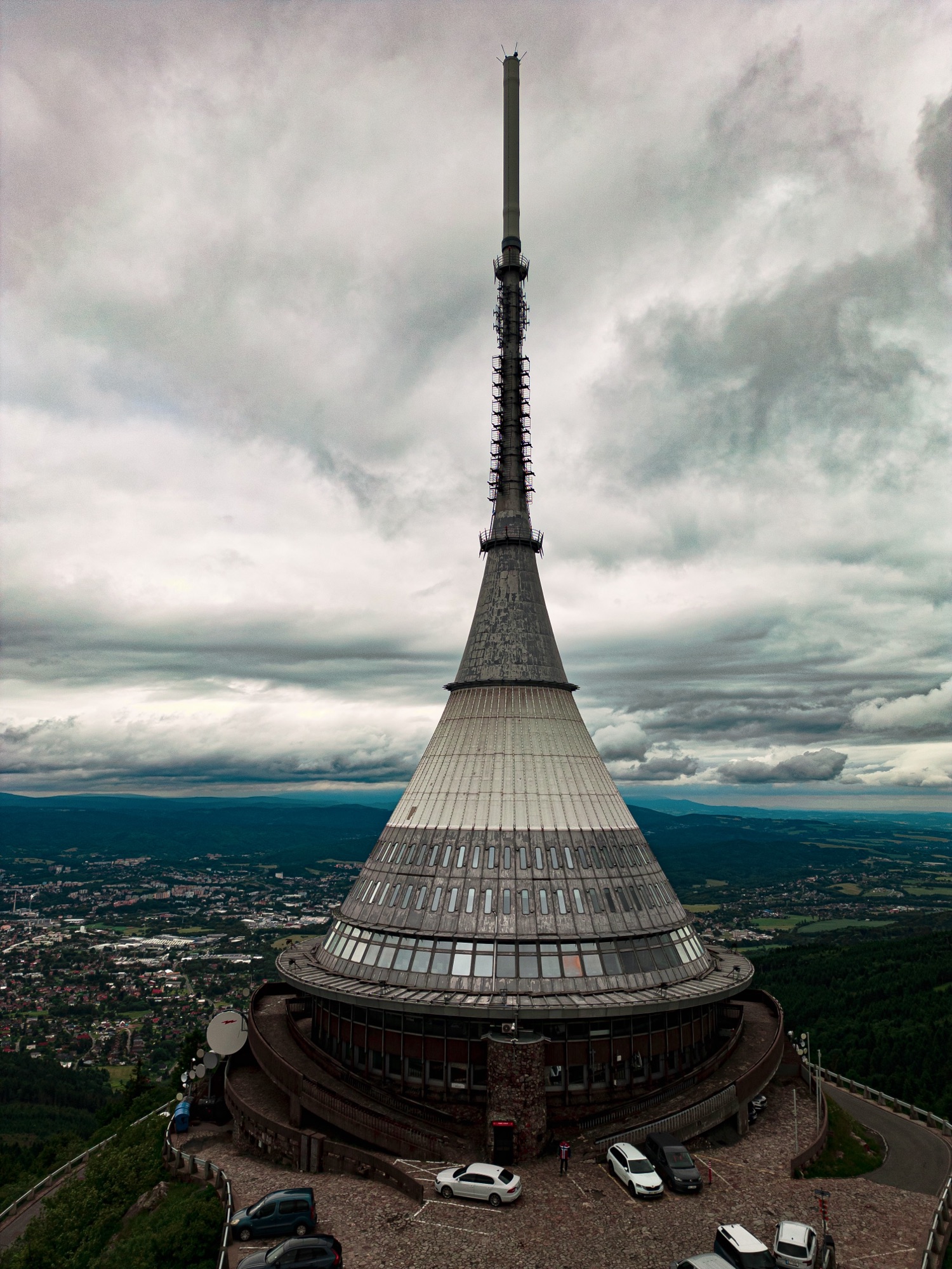 Prague – Jestêd – Karlovy Vary